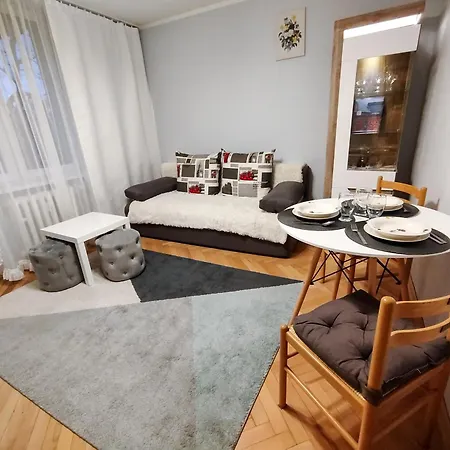 New Fifth Apartament Krakow Exterior photo