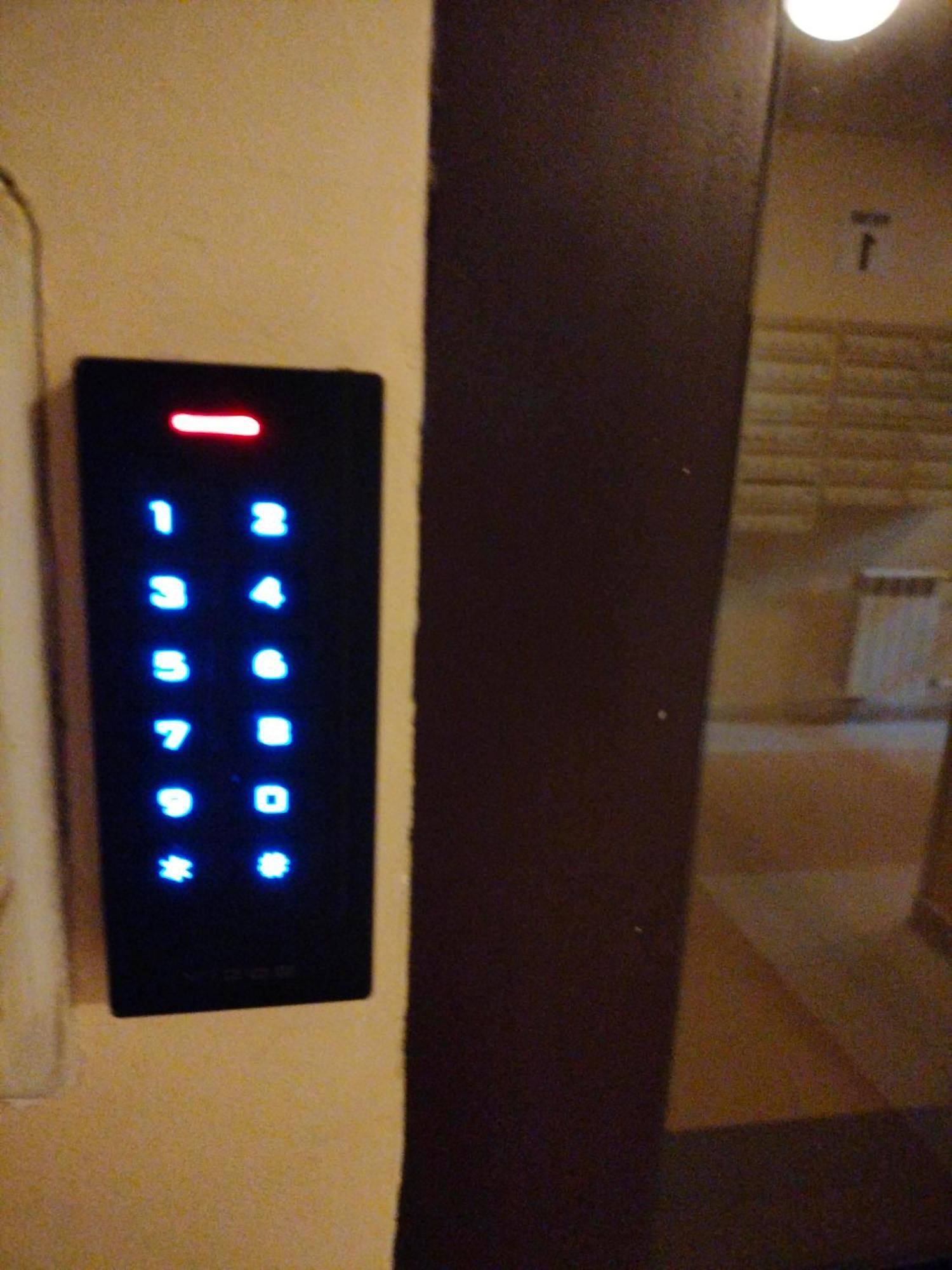 New Fifth Apartment *